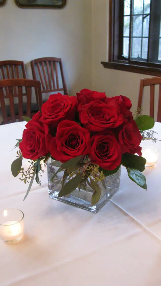 15 Ideias de Arranjos de Flores Vermelhas para a Mesa de Natal: Inspire-se!  - Meu Lar Minha Paz